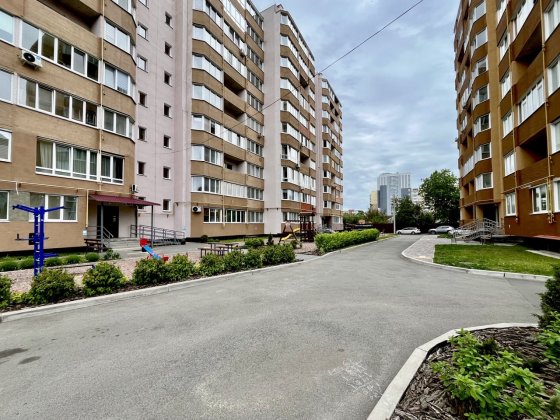 Продам дворівневу квартиру 136 м2 в центрі міста (Є-Оселя / Є-Відновлення) Чернігів
