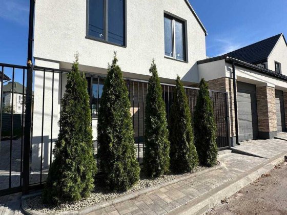 Продаж дуплексу, Заріччя Біла Церква