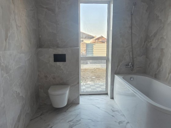 Будинок 105 кв.м з РЕМОНТОМ,   на 6 сотках  800 м.Київський шлях