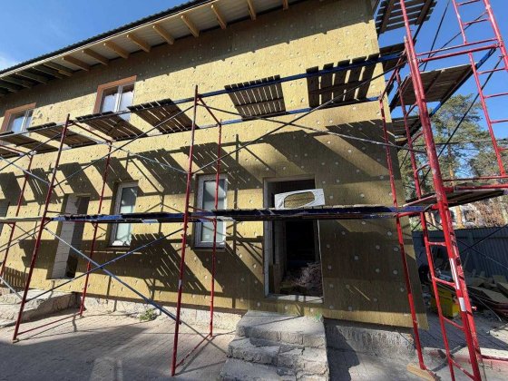 Ірпінь | Кутовий таунхаус у топовій локації з центральними комунікаціями