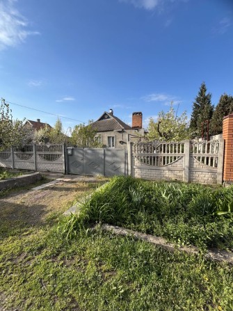 Продаж будинку  Карачуни - фото 1