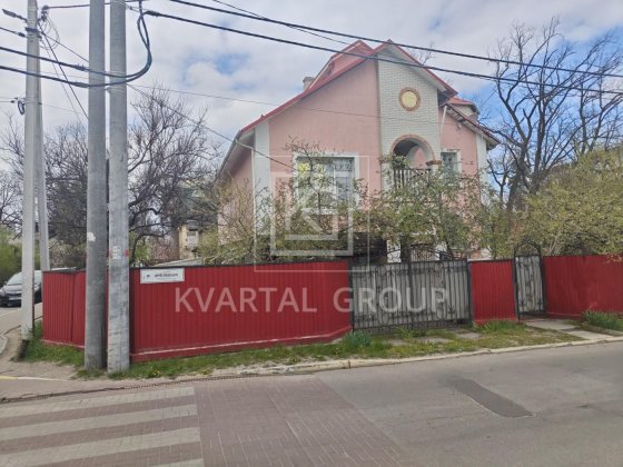 Будинок поряд з парком Незнайка! Мінімальне Оформлення! Ирпень