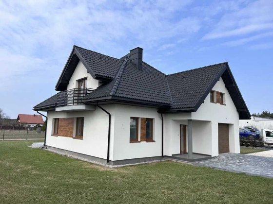 Будинок 135м2 ,огорожена територія