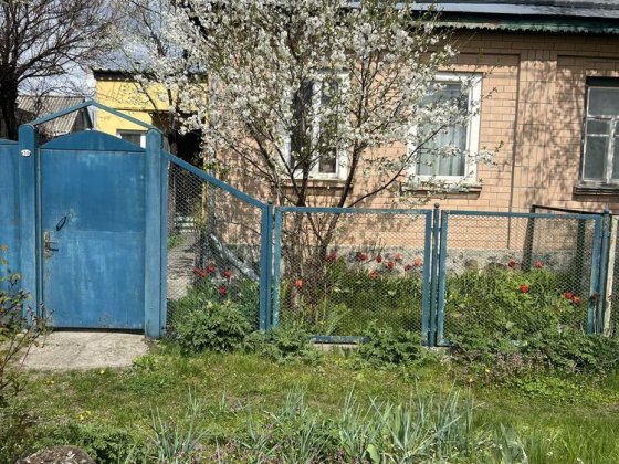 Пропонуємо до продажу 1/2 частину будинку в Черкасах Черкассы