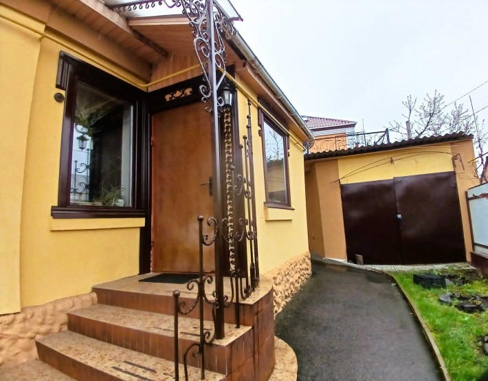 Продаж частини будинку по вул. Кавказька Казбет - фото 1