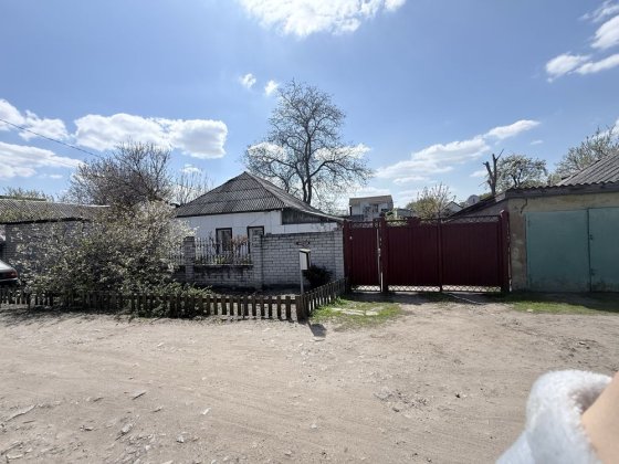 Продаж будинку та земельної ділянки Черкаси