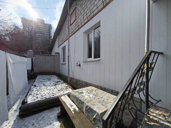 (7) Продам частину будинку на Кореї 5434