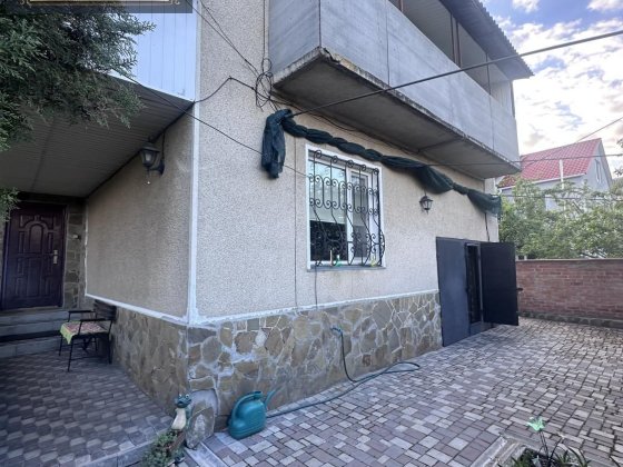 Будинок за Аерополем з видом на річку Кропивницкий