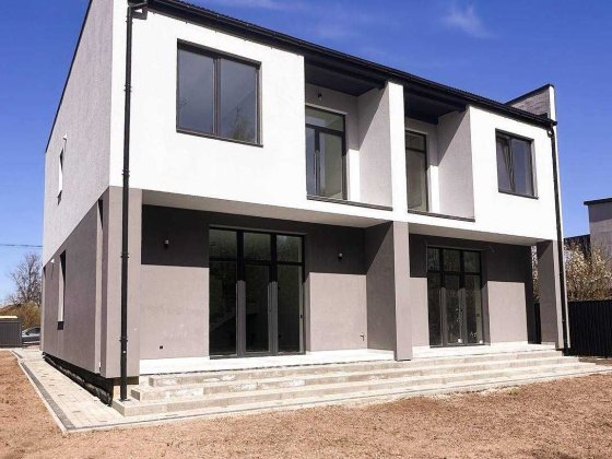 Продаж котеджу з ремонтом в Підрясному Львів