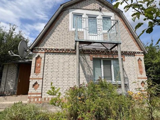 Дача в гарному житловому стані