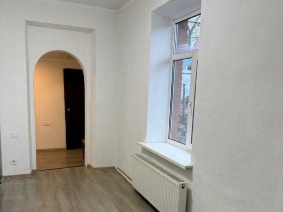 (5) Продам частину будинку на Старому місті 6470