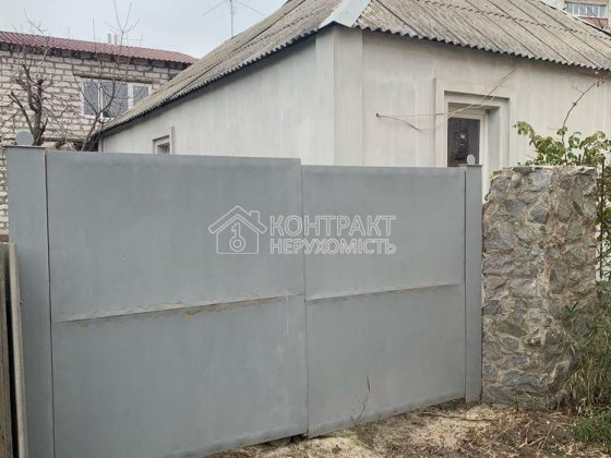 Продам два будинка на одній дільниці