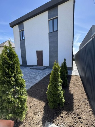 Продам отдельно стоящий дом в Червоном  Хуторе - фото 1