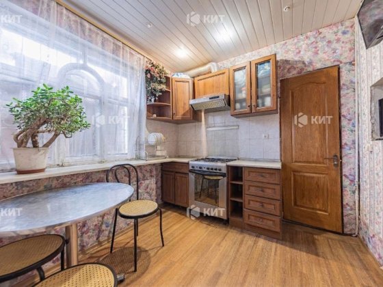 Половина будинку, 55м2, 5соток Центр (м. Защитников Украины, ул. Франковская 8)132309 Харків