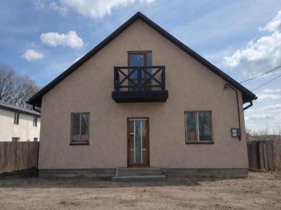 Приватний будинок у тихій локації