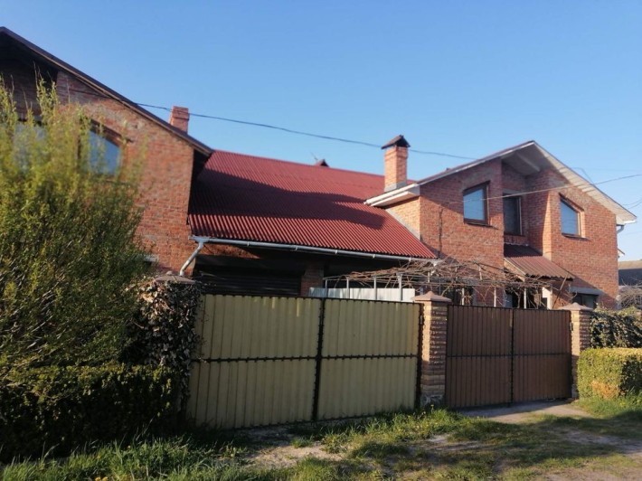 Продам будинок-дуплекс з гаражом для великоі родини - фото 1