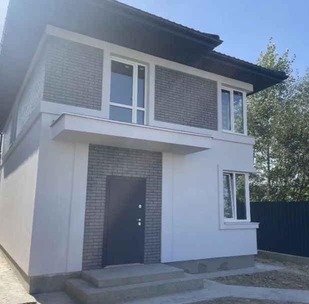 Просторий сучасний будинок 130 м² біля міста — ідеальний для сім’ї! - фото 1
