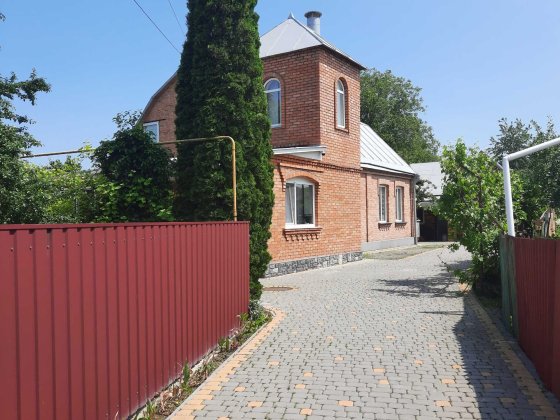 Продаж будинку,побудованого  для себе