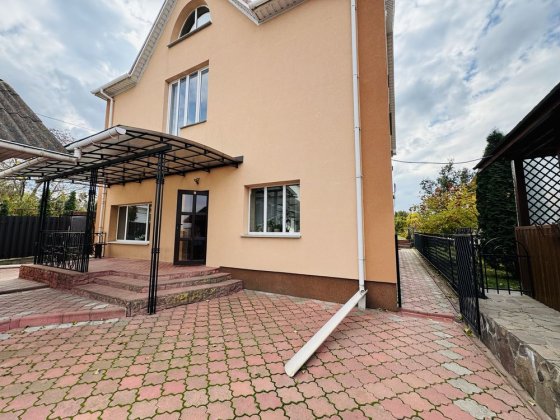 Продам добротний будинок Вінниця