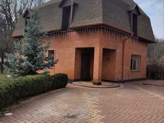 Продам 2-х поверховий будинок на вул.Праведників світу 4374