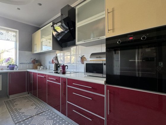 Продаж будинку Зарванці, центр