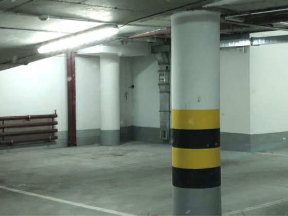 Продается большое паркоместо 73.1 кв.м в 16-м доме (Андрея Верхогляда) «Новопечерские Липки»