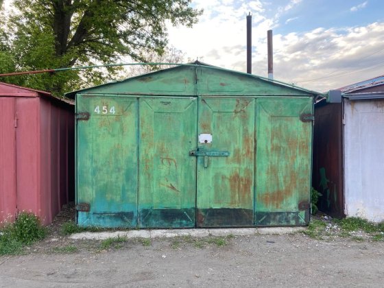 Продам залізний гараж на Лівобережному-3, ДК «Планер».
