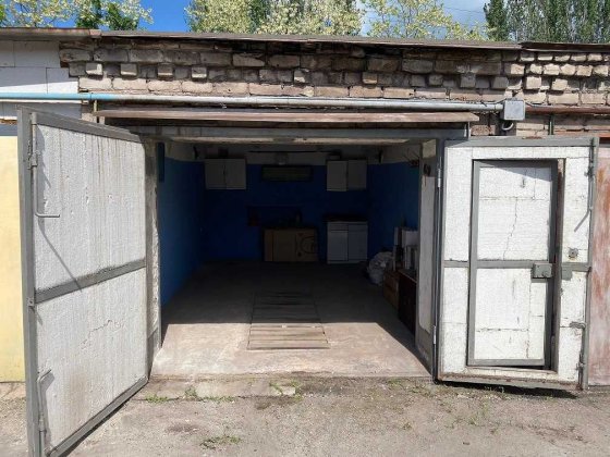 Продам капітальний гараж