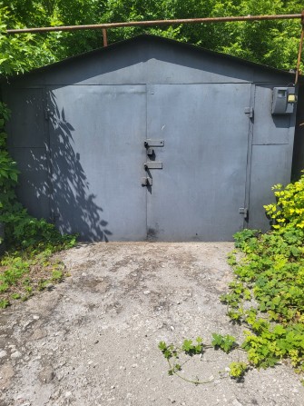 Гараж на Хортицком район 5 роддома - фото 1