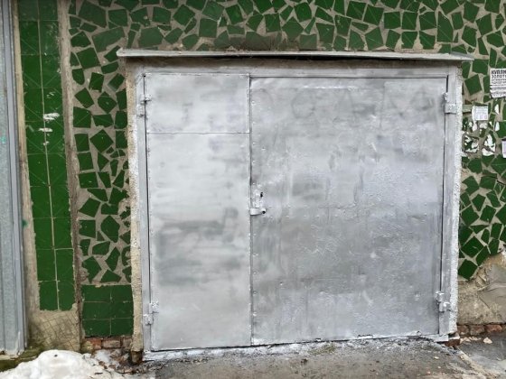 Продам нежилое помещение, гараж 23 Августа