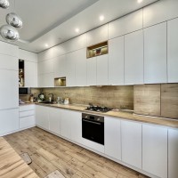 Продаж 3-кімнатної квартири з преміальним ремонтом по вул. Незалежності, 15 Чернигов