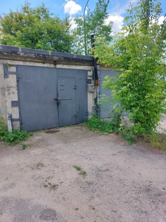 Продам,  СДАМ  капитальный гараж возле пивзавода 2 на 15 микр-не. - фото 1