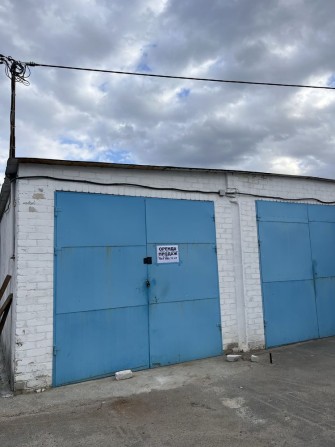 Здам в оренду або продам гараж розмірон 4 на 9 м з висотою воріт 3 м. - фото 1