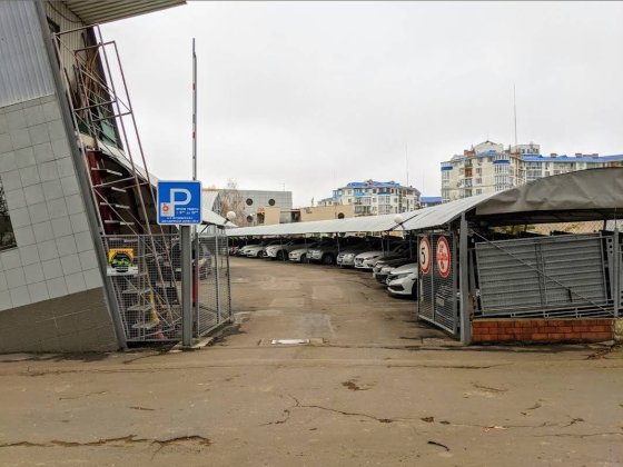 Сдам місце на стоянці вул. Люстдорфська дорога, 140-Б Одесса