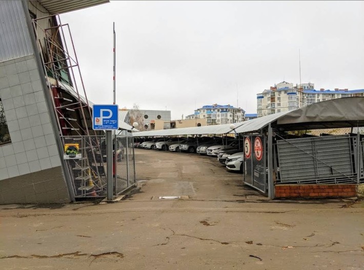 Сдам місце на стоянці вул. Люстдорфська дорога, 140-Б - фото 1