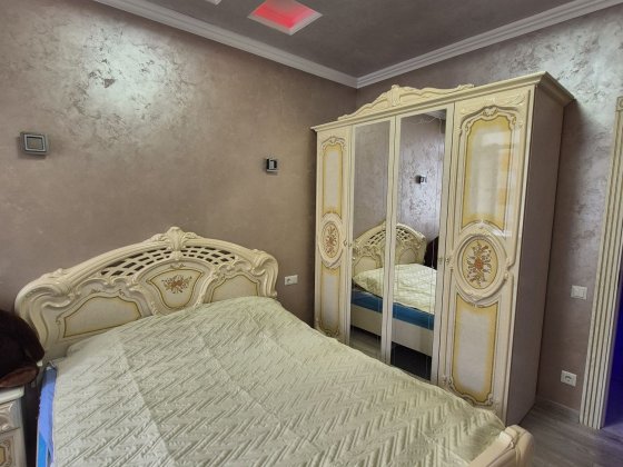 Оренда квартири в новобудові , вул . Грушевського Умань