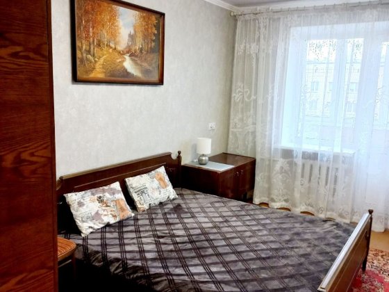 Оренда 2к Виставка близько до  центру міста Хмельницкий