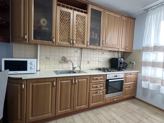 Оренда 2 кім. квартири. Калинова Слобода, вул. Двірська Криховцы