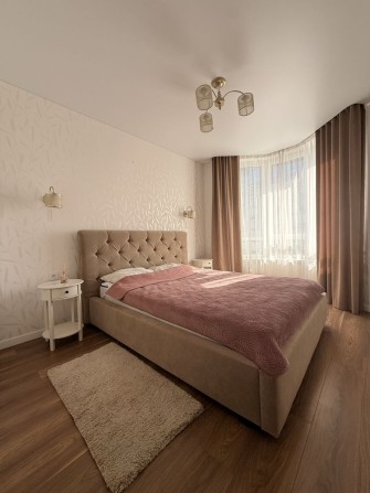Оренда 2к Гранд бурже. 2 спальні +велика кухня-вітальня 16м2. Вільна. - фото 1