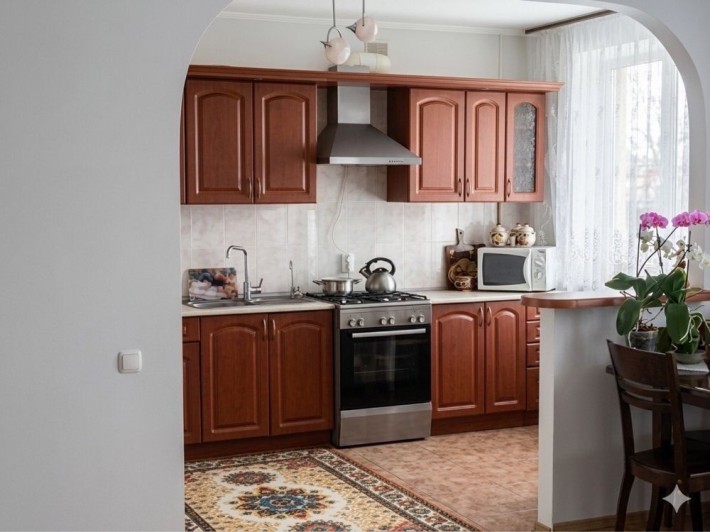 Простора 3-кімн. квартира (84 м²), Вишневе, вул. Л. Українки, 86 - фото 1