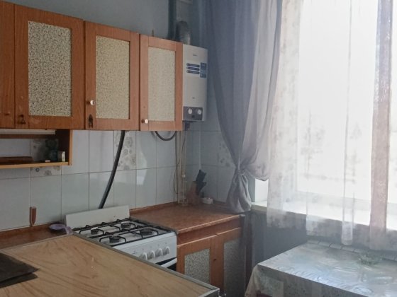 Сдам 1к квартиру на  Роковатой ,44кв Кривий Ріг