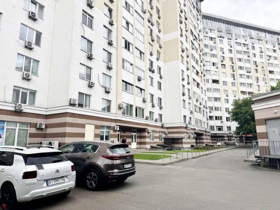 Продаж сучасної 1-к квартири біля метро Нивки на вул.Нівська, 4г Київ