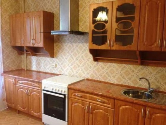 Продаж 2-х кімнатної квартири 76 кв.м., вул. Донецька, Севастопольска площа, Чоколівка Киев
