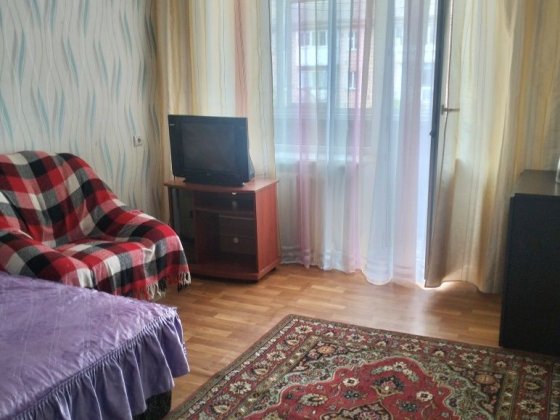 1 кім квартира на  пр.Перемоги (КРУГ) Чернігів