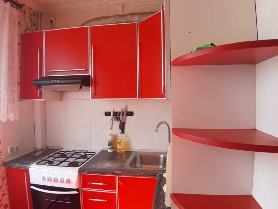 Сдам 3 комн. кв  метро Студенческая Харьков
