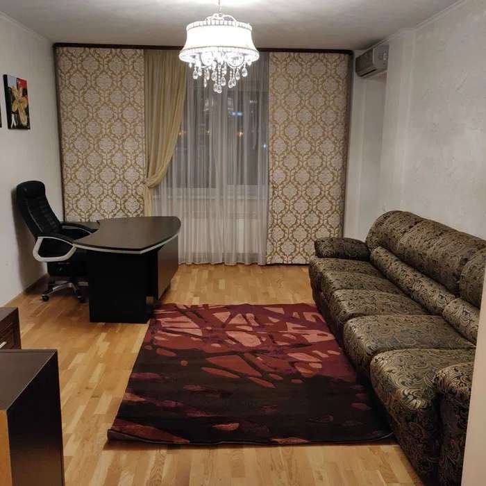Продаж 2-к квартири  вул. Срібнокільська 12 - фото 1