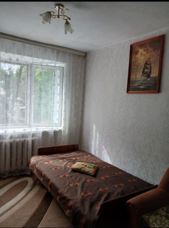 Оренда кімнати в гуртожитку вул.Київська 298 А, 5500  грн. комунальні входять в цю суму. (Для однієї - фото 1