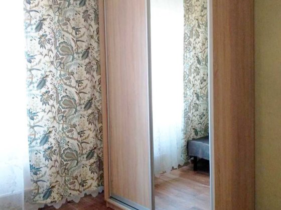Кімната для однієї дівчини (без господарів)