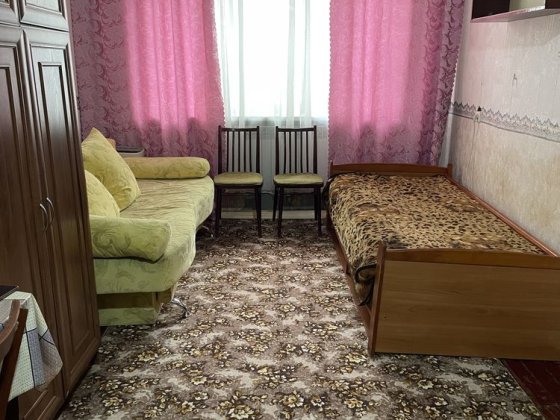 Кімната в гуртожитку метро Шулявська