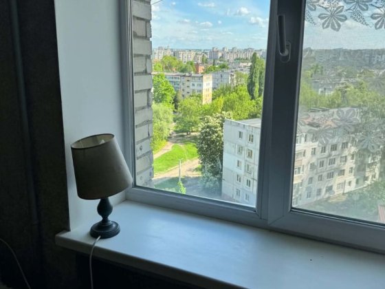 Здаю кімнату в гуртожиткуз меблями та технікоюм. Суми Суми